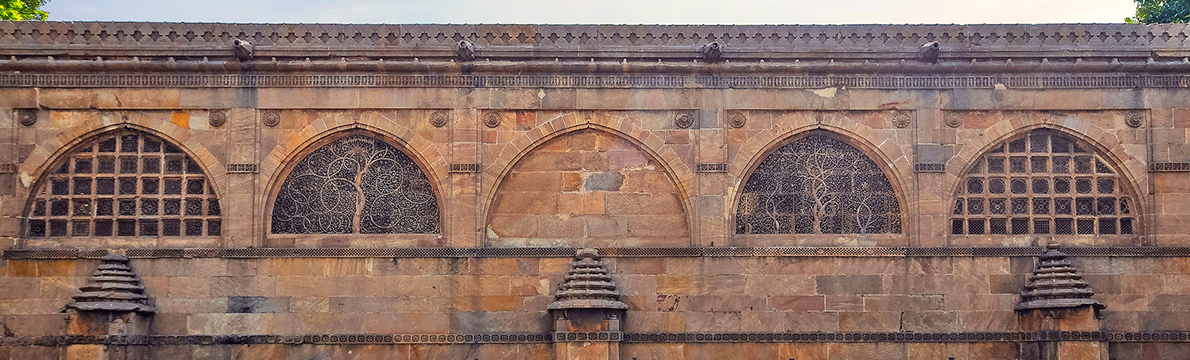 0-Siddi Sayed Mosque